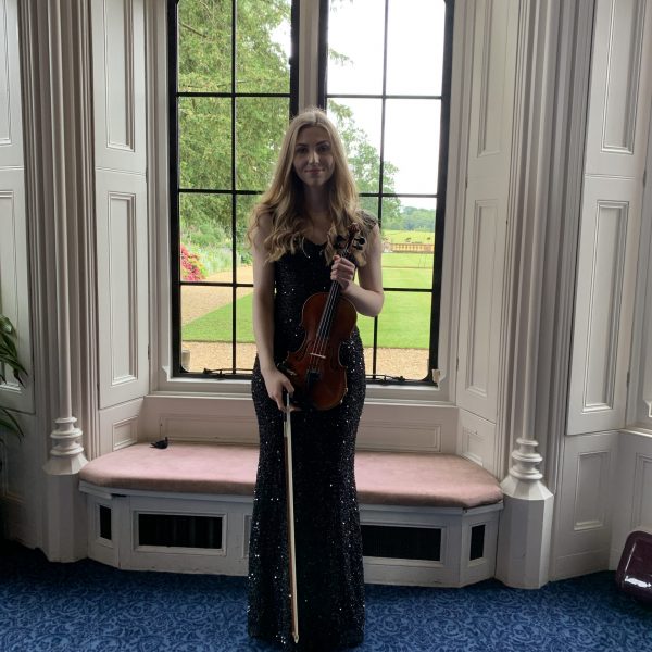 Pippa Griffin Violinist wedding musician