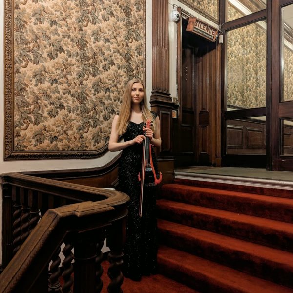 Pippa Griffin electric violinist