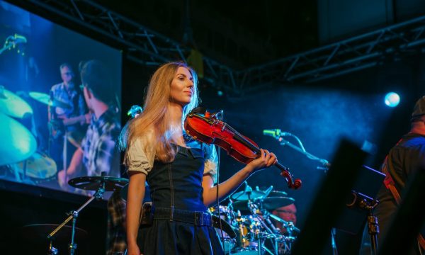 Pippa Griffin fiddle