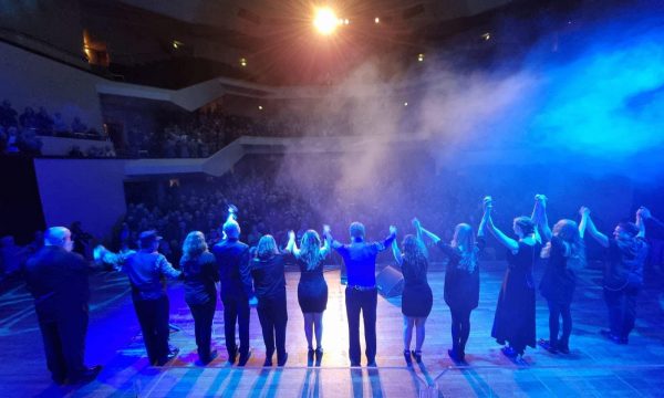 Pippa Griffin viola Neil Diamond tribute