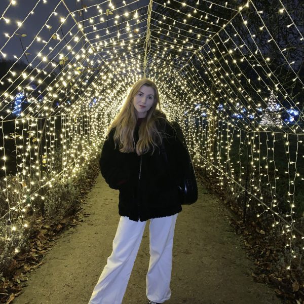 Pippa Griffin violin christmas lights