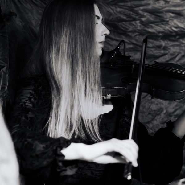 Pippa Griffin violinist